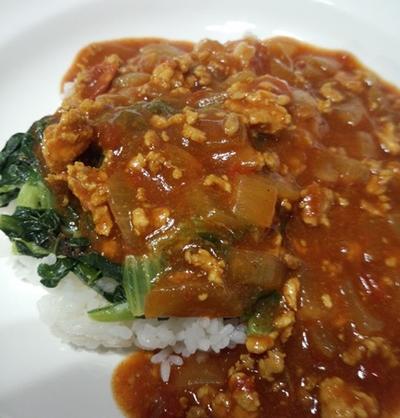 写真：ひがしやまと地場野菜ヘルシーキーマカレー