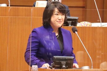 和地市長が令和5年第2回市議会定例会で所信を表明した際の写真