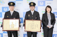 写真:(左から)石川真さん、板谷智史さん