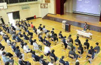 写真:第二中学校での様子