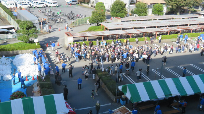 写真：宝分けの様子